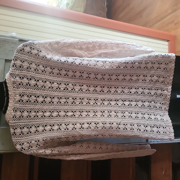 HAND CROCHET COTTON TOP FROM CHINA. - Picture 5 of 9